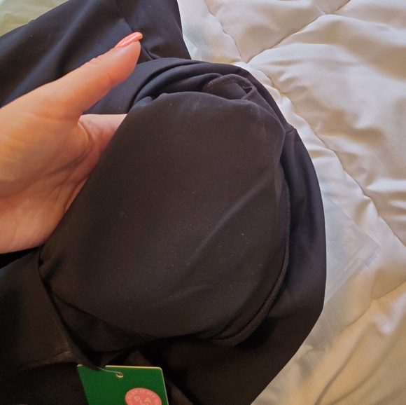 SOLD______Cloudful Fabric Long Sleeve Thumb Hole Cropped Yoga Sports Top small - Picture 6 of 11